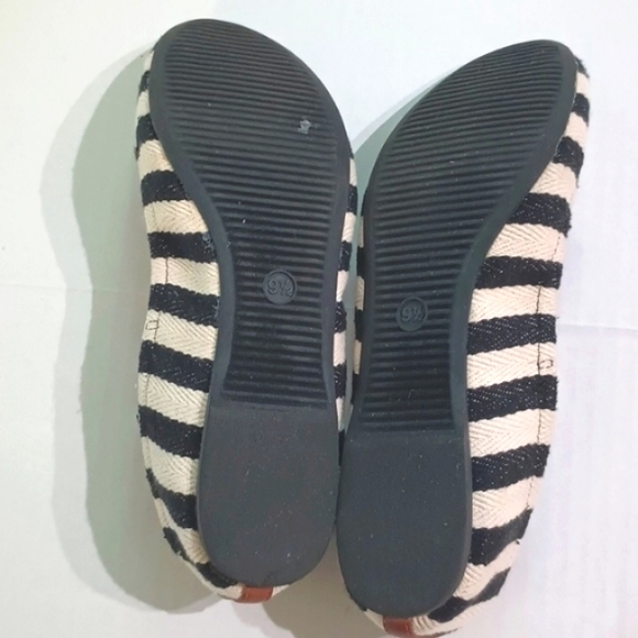 Mossimo Textile Upper Strips Flat Size 9.5 - Picture 7 of 8